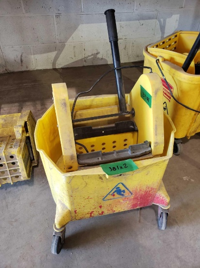 Mop Bucket and Wringer