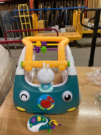 Childrens play vehicle