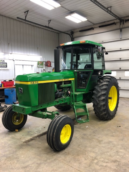 John Deere 4230 w/ cab