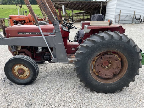 574 Tractor W/ Workmaster 800 Loader