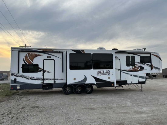 2013 Forest River XLR Thunderbolt 5th wheel