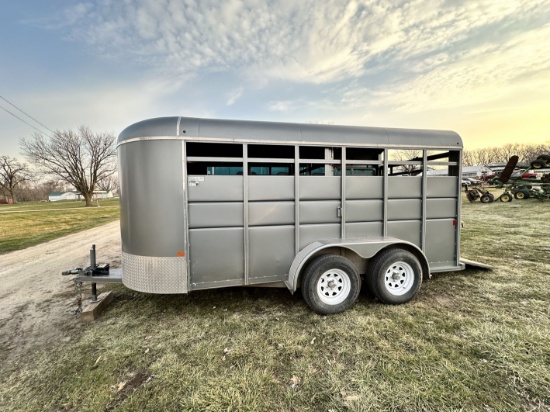 2018 S&S Dura-Line Livestock trailer
