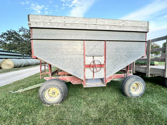 Gravity Wagon on JD Running Gear