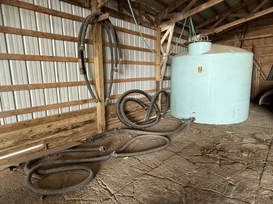2500 Gallon Tank & Hoses