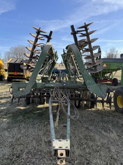 John Deere 235 Disk