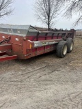 H&S 560 Manure Spreader
