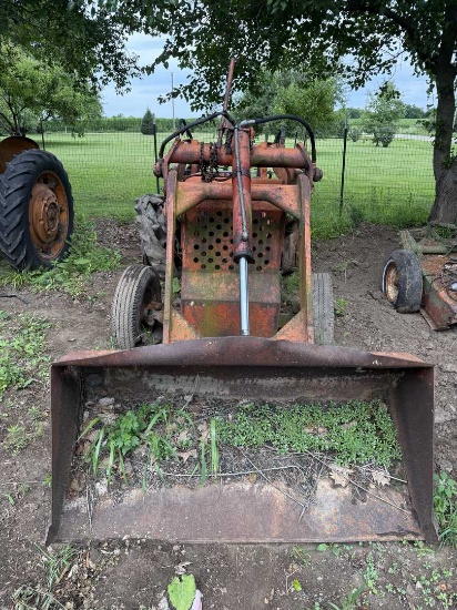 Case Tractor With Power Loader
