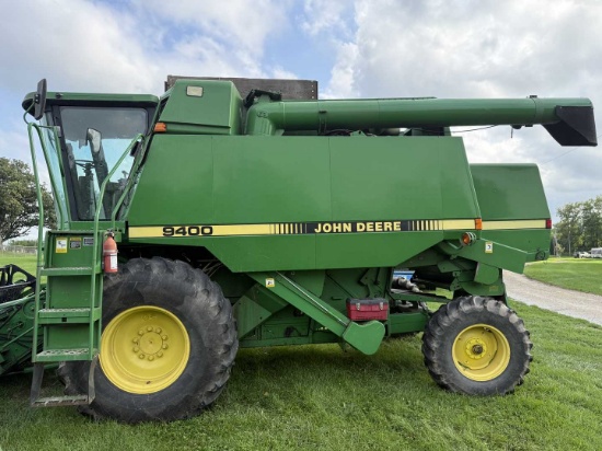 John Deere 9400 Combine