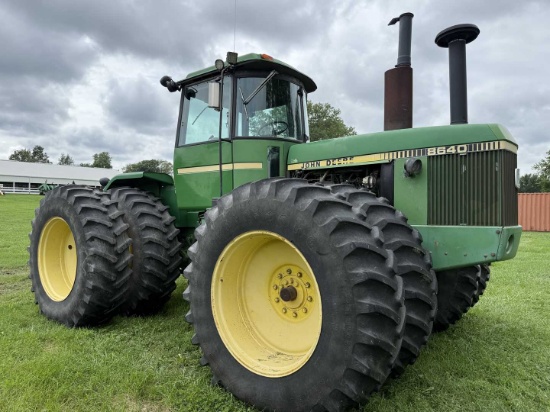 John Deere 8640