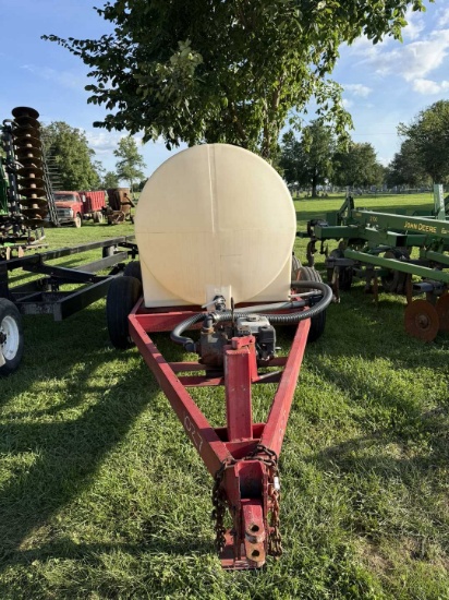 1000-Gallon Nurse Trailer