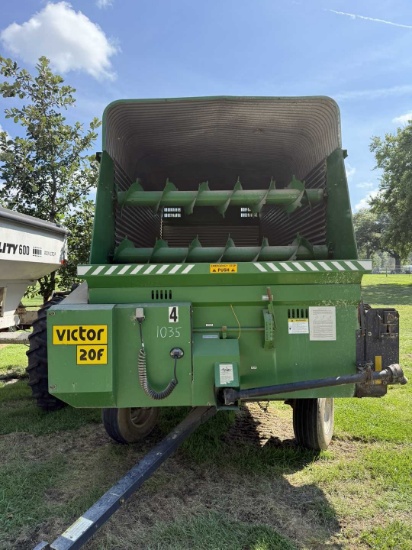 Miller Victor Silage Wagon