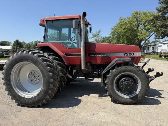 Case IH 7220 tractor