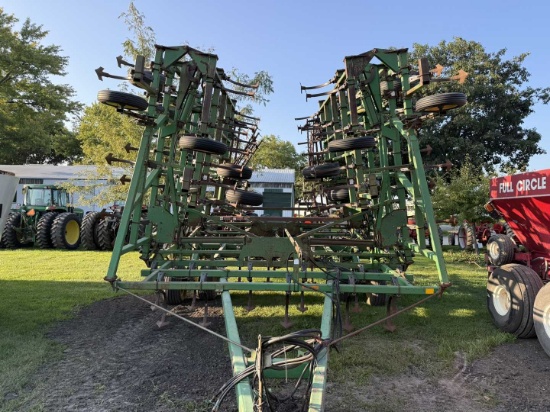 John Deere Field Cultivator