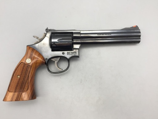 Smith and Wesson M.586 Distinguished Combat .357 Magnum