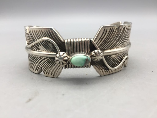 Unique Style Sterling Silver Feather Design Bracelet
