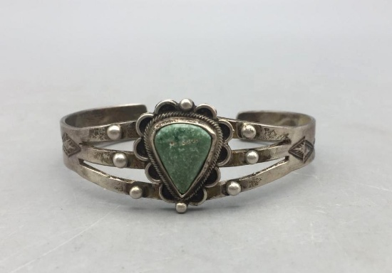Vintage Sterling Silver and Turquoise Bracelet