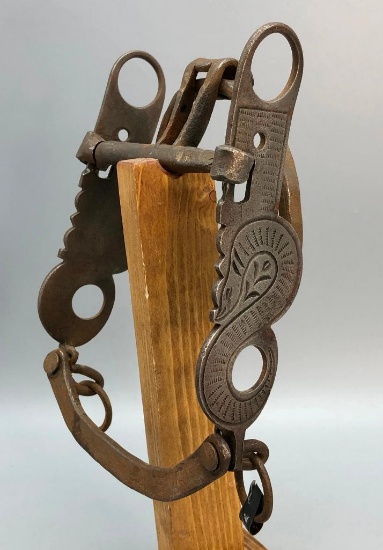Antique Snake Shank Ring Bit