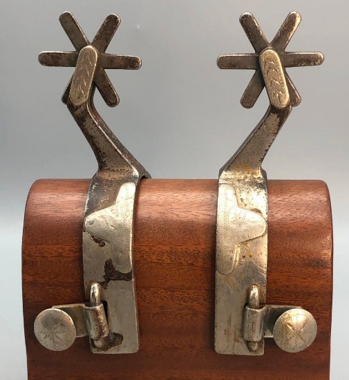 Vintage Crockett Sombrero Pattern Spurs