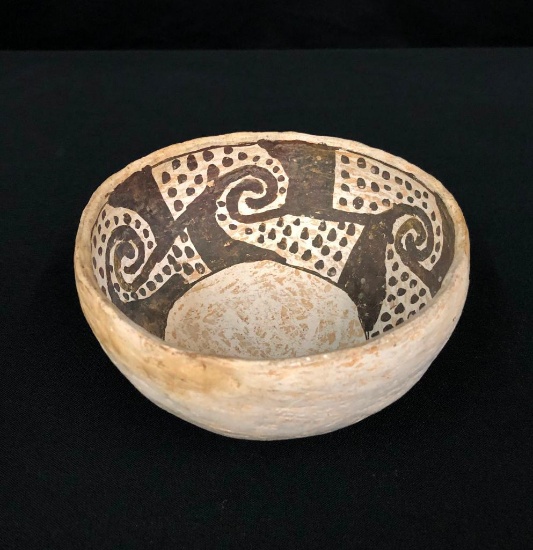 Unique Anasazi Pottery Bowl