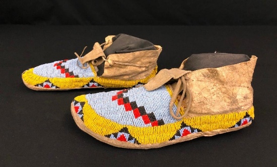 Antique Plains Beaded Moccasins - Circa 1890 - 1910