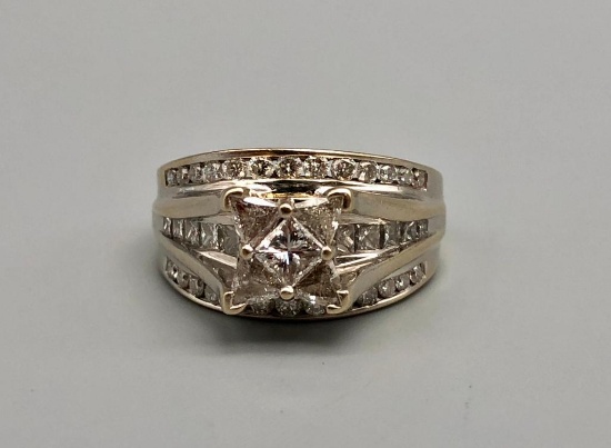 18k White Gold and Approx 2ct Diamond Ring