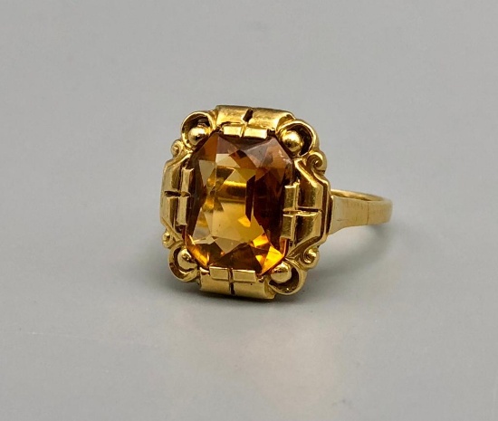 18k Gold and Emerald Cut Citrine Ring