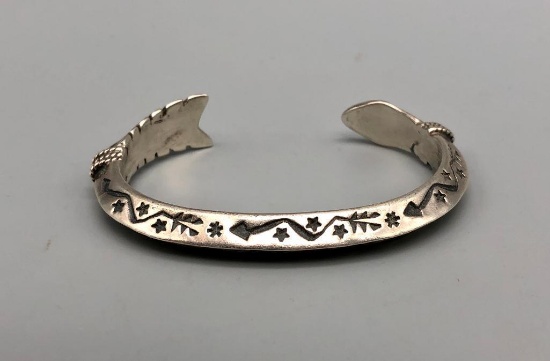 Arrow Themed Triangular Wire Bracelet by Reeves