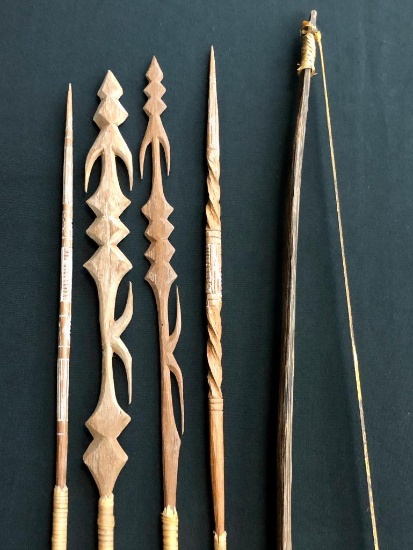 Papua Tribal Bow and Arrows - Ceremonial