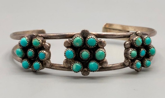 Vintage Flower Pattern Cluster Bracelet
