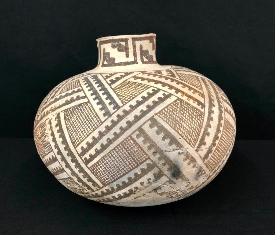 Prehistoric Anasazi Pottery Jar
