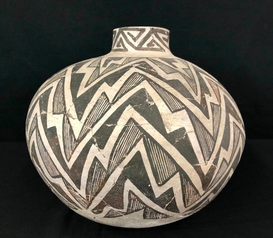 Prehistoric Anasazi Pottery Jar