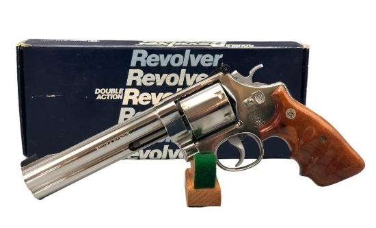 Smith & Wesson Lew Horton 657 Hunter Revolver
