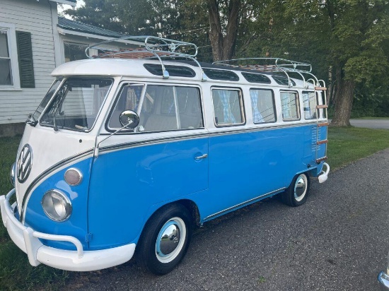 1975 Volkswagen 23 Window Bus