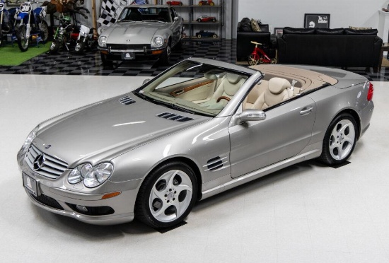 2004 Mercedes-Benz SL500 w / 32,500 miles
