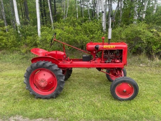 1947 B.F. Avery Model V Tractor