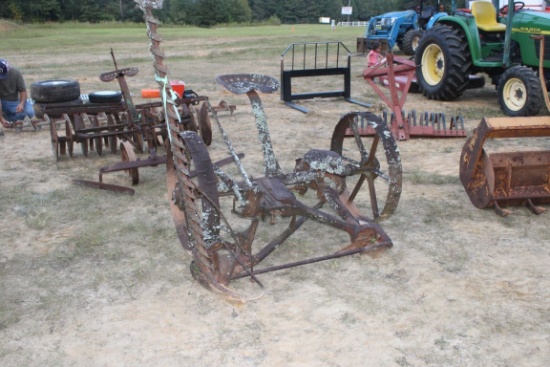 Antique Horse Drawn Sycle Mower