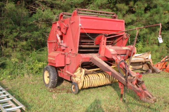 Sprerry New Holland Baler