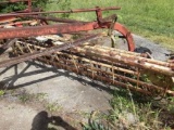 New Holland Roller Bar Hay Rake