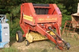 New Holland 630 Round Baler