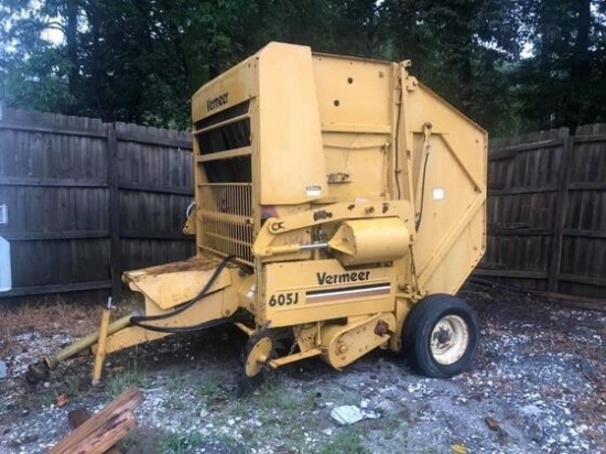 Vermeer Round Baler