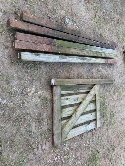 6 4x4 Post and Stall Gate