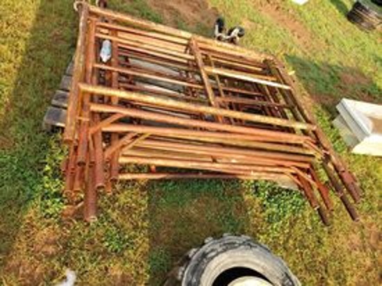 Pallet of 12 pcs of Scaffolding