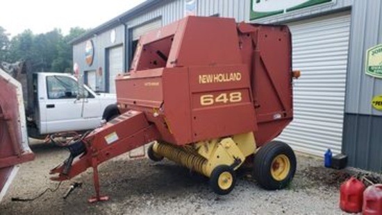 New Holland 648 Round Baler
