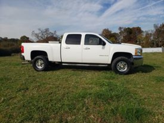 2008 Chevy 2500 HD Diesel w/ Title