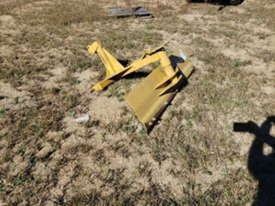 LIKE NEW COUNTY LINE SCRAPE BLADE