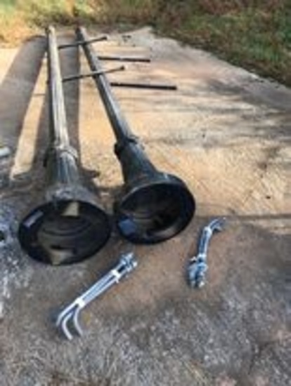 PAIR OF 14' METAL LIGHT POSTS