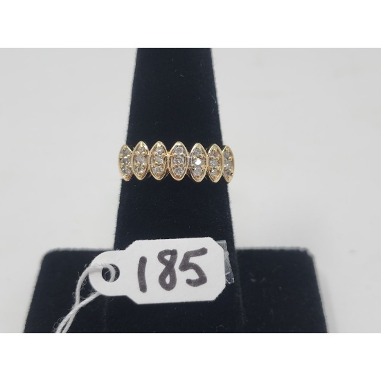 3.8g 14k Yellow Gold/Diamond Size 6