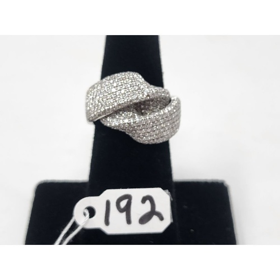 13.5g 14k White Gold/Diamond Size 5 1/2