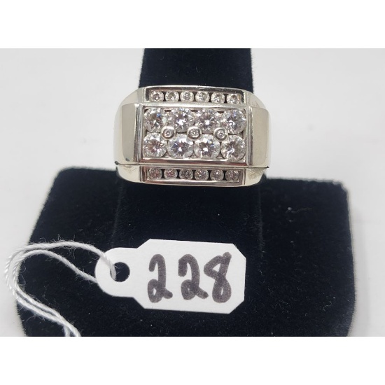 17.0g 14k White Gold/Diamonds Mens Size 10