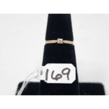 .8 g 10k Yellow Gold /CZ Size 4